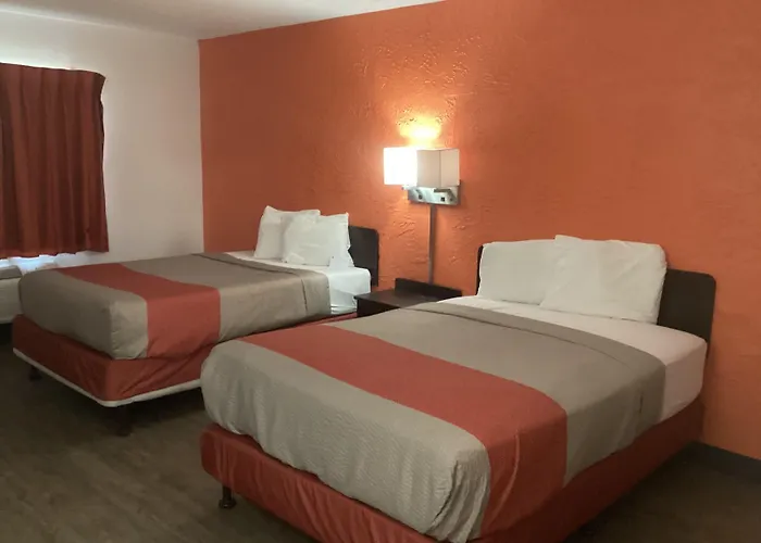 6-bridgeview, Il Hotel