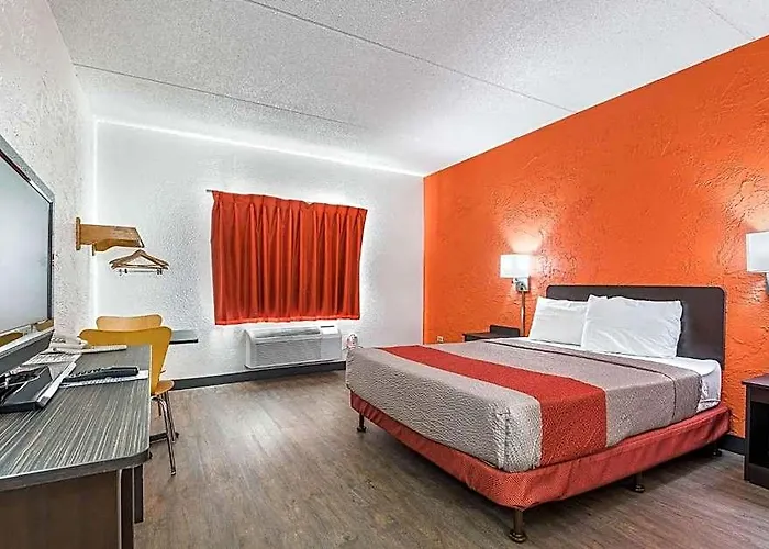 6-bridgeview, Il Hotel